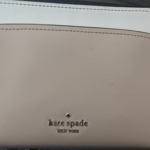 Kate Spade Crossbody - Picture 4 of 5